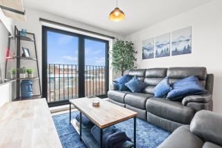 Central Liverpool 2 Bedroom Apartment, Large, Modern, WIFI, Sleeps 4 - 3