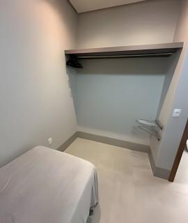 Apartamento moderno em frente ao Shopping - 1