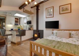 1 Bed in Clappersgate oc-gl083 - 0