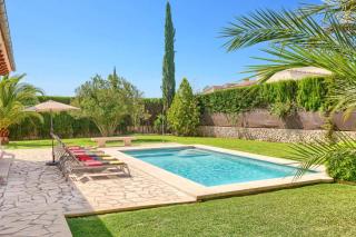 Villa Les Pells by Villa Plus - 9