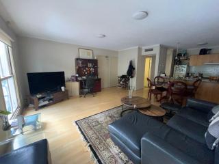 Southbank Apt with Pool Gym and Tennis - 4