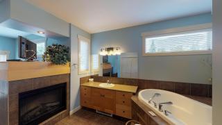 Sooke Harbour Penthouse - 8