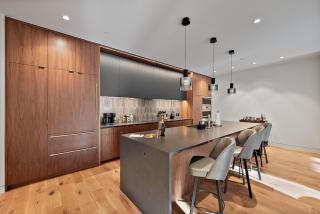 Founders Place 3103 - 9