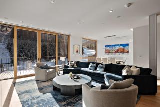 Founders Place 3103 - 5