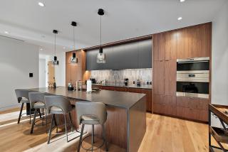 Founders Place 3103 - 4