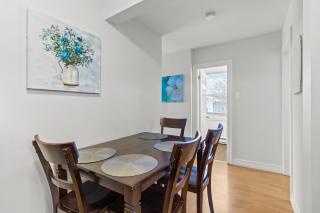 Relaxing 2BR Parking Self Check-In - 4