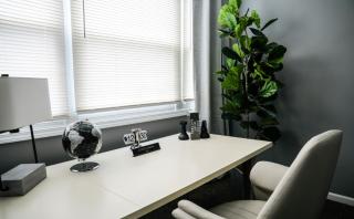 2BR w/ Workspace - Coffee Bar - Near Transit - 8