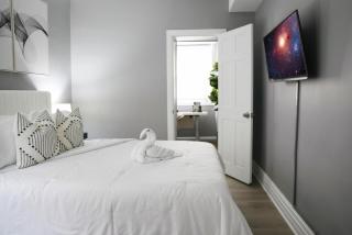 2BR w/ Workspace - Coffee Bar - Near Transit - 3