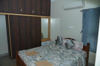 Brown Spring Home Stays - 1