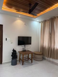 2bhk sea view villa near Thalassa - 9