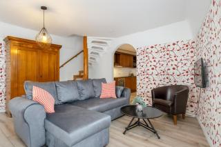 Old Town Penthouse 2 Bedroom Suite on Two Floors - 1