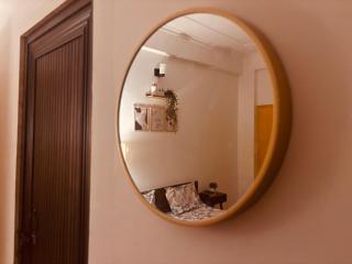 Stylish Private Room Kitchen Central Varanasi - 3