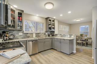 Spacious Rockrimmon Getaway - Sleeps 14 - GameRoom - 8