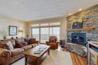 Black Bear Overlook - 4