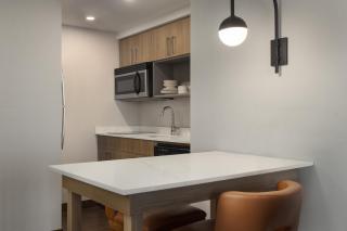 Homewood Suites by Hilton Toronto-Ajax - 2