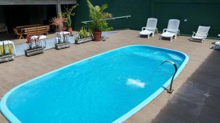 Casa a 200m da Praia com Piscina Privativa para Grupos em Boracéia - 0