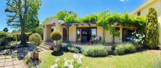 Family home with table mountain view and pool - 6