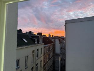 361 Degrees Skyline View Hamburg - 4