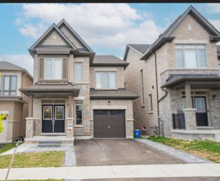 Oshawa Two Bedroom Private Suite - Oshawa - 0