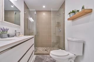 Lakefront Villa: Tropical Backyard & Kayak TGH - 6