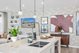 Marbella Lane-Luxury Designer 3BR Home Disneyland - 2