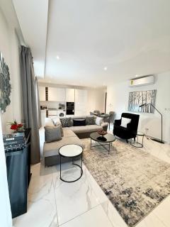 Spacious 2BR at Stella Place Pool Gym And Parking - 6