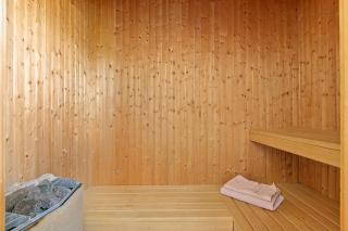 Large three-story house in Vallentuna - 1