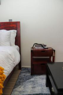 Urban Haven Suites - 6