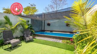 Private Pool & Jacuzzi Family House, Teques - Tlatenchi - 0