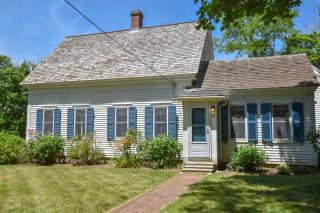Private Downtown Wellfleet Location - 9