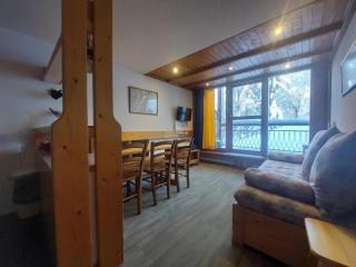 Duplex ski aux pieds avec balcon, 6 pers. - FR-1-346-405 - 2