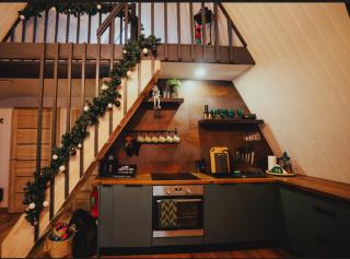 Pine house with sauna and hot tub - 3