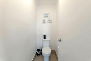 Modern Logan Reserve Retreat - 5