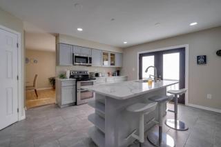 6 Cozy Bedrooms Peaceful Modern Interior - 2