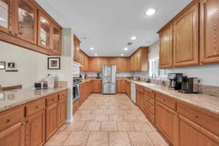 Hot Tub and Game Room 15 mi to Yosemite South Gate - 8