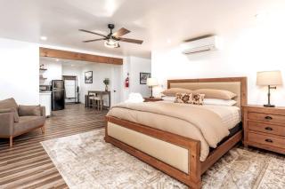 Emma Suite at The Four Daughters Inn - 2