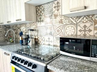 Cozy Modern Retreat with Pool - 6