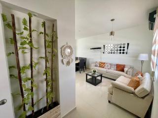 3 Bedroom House wit Pool Access - 3