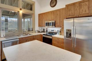 Cozy Vineyard Cottage at Veranda Beach - 3