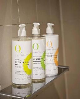 Convenient Cosy Hideaway with Pool Gym Spa Sauna - 5