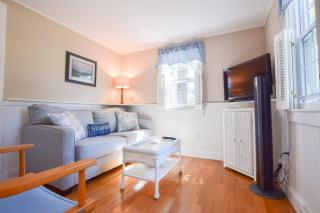 Private Association Pool Great Location - 6