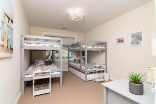 Family Oasis Minutes from the Beach with Parking and Access to Pool and Tennis Courts - 5