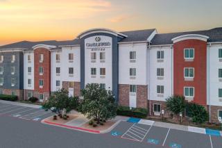 Candlewood Suites Midland by IHG - 6