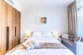 Cozy Studio Apt with balcony - 6