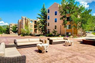 Carriage House #407 - 4