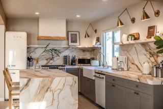 Marbella Lane - Vibrant & Chic Designer Home - 9