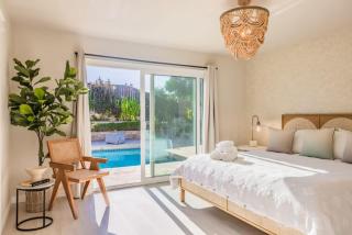 Marbella Lane - Vibrant & Chic Designer Home - 6