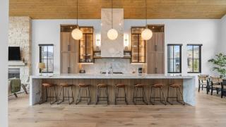 2 Min to Jordanelle Gondola • Hot Tub • Spa Suite • Movie Room Mountain Views Skyridge Summit by AvantStay - 7