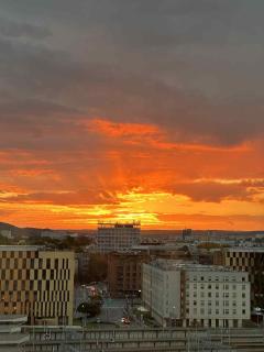 Skyline Suite Cracow - Walk to City Center & Main Train Station - 0