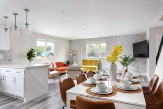 Upscale 4BR Haven Sleeps 8 with Free Parking - 6